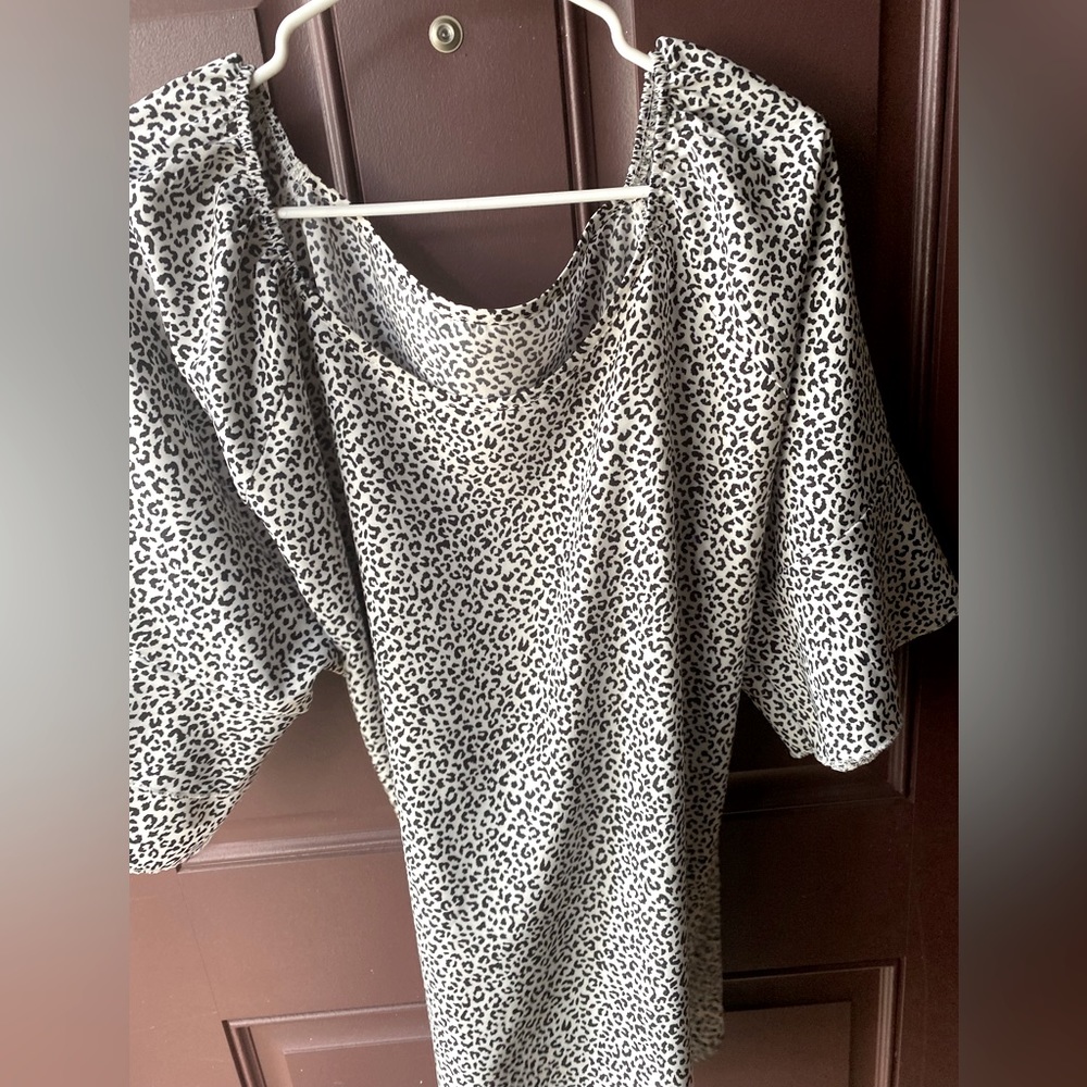 Plus cheetah print ruffle sleeve top 4x